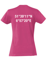 Clique BASIC T- Damen - bright cerise - beidseitig bedruckt - Koordinaten - St. Ursula Realschule Dorsten