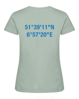 Clique BASIC T- Damen - sage green - beidseitig bedruckt - Koordinaten -  St. Ursula Realschule Dorsten
